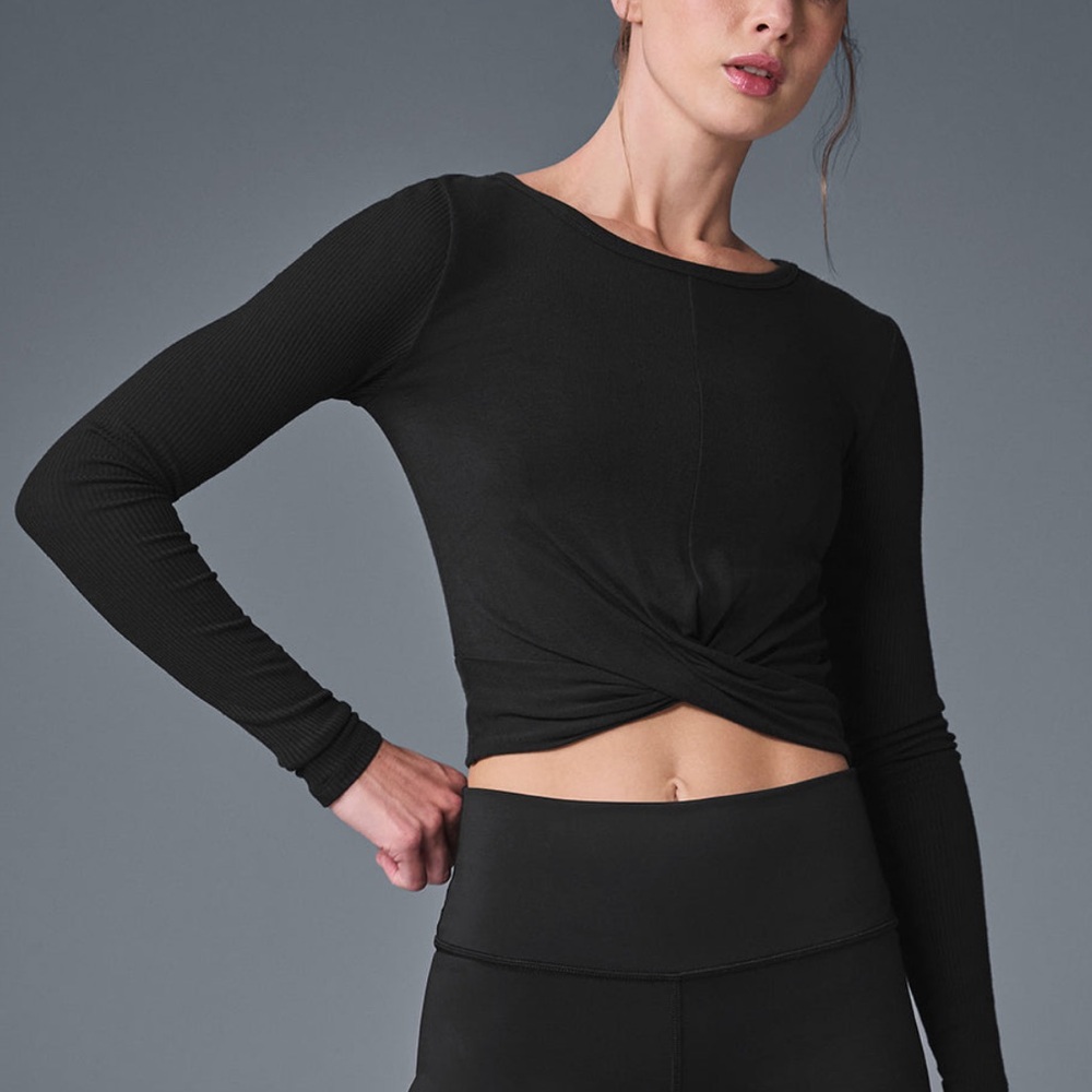 Alo Yoga Long Sleeve Twist Front Top